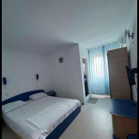Hotel Vila George Costinesti Esterno foto