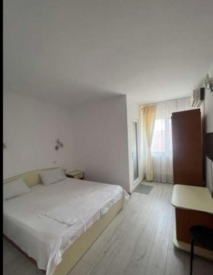 Hotel Vila George Costinesti Esterno foto